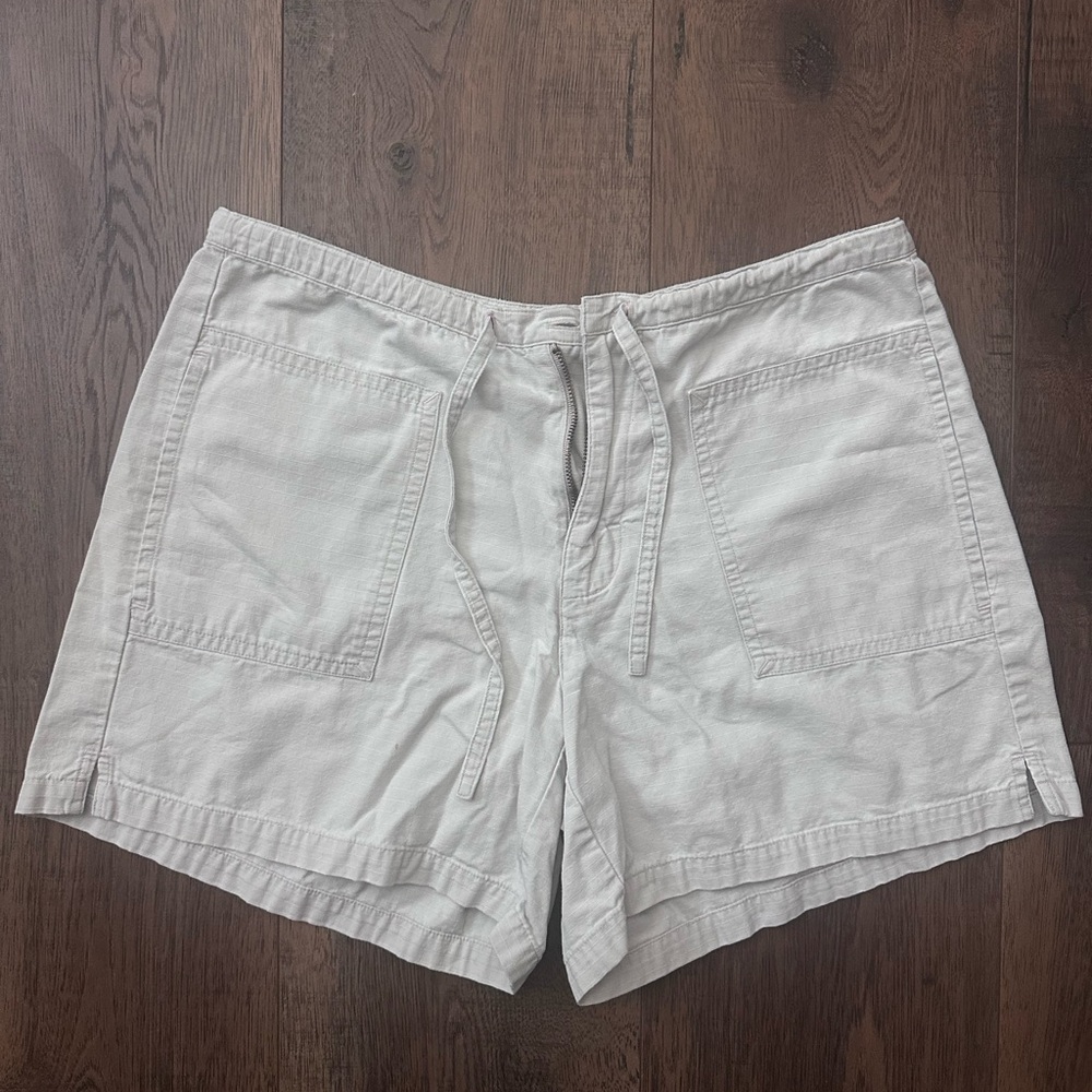 Old Navy White Drawstring Utility Shorts